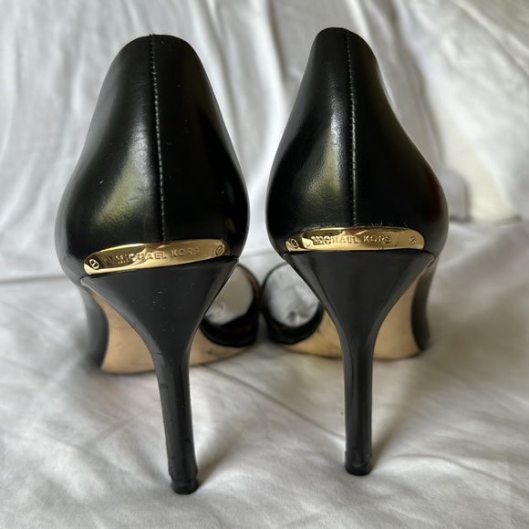 Michael Kors Black/Gold Heels - Picture 2 of 5